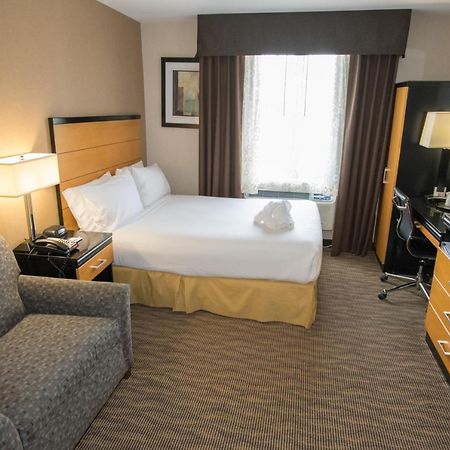 Holiday Inn Express Kennedy Airport, An Ihg Hotel New York Buitenkant foto