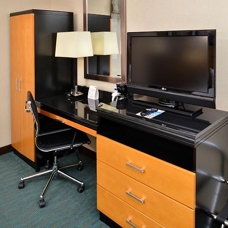 Holiday Inn Express Kennedy Airport, An Ihg Hotel New York Buitenkant foto