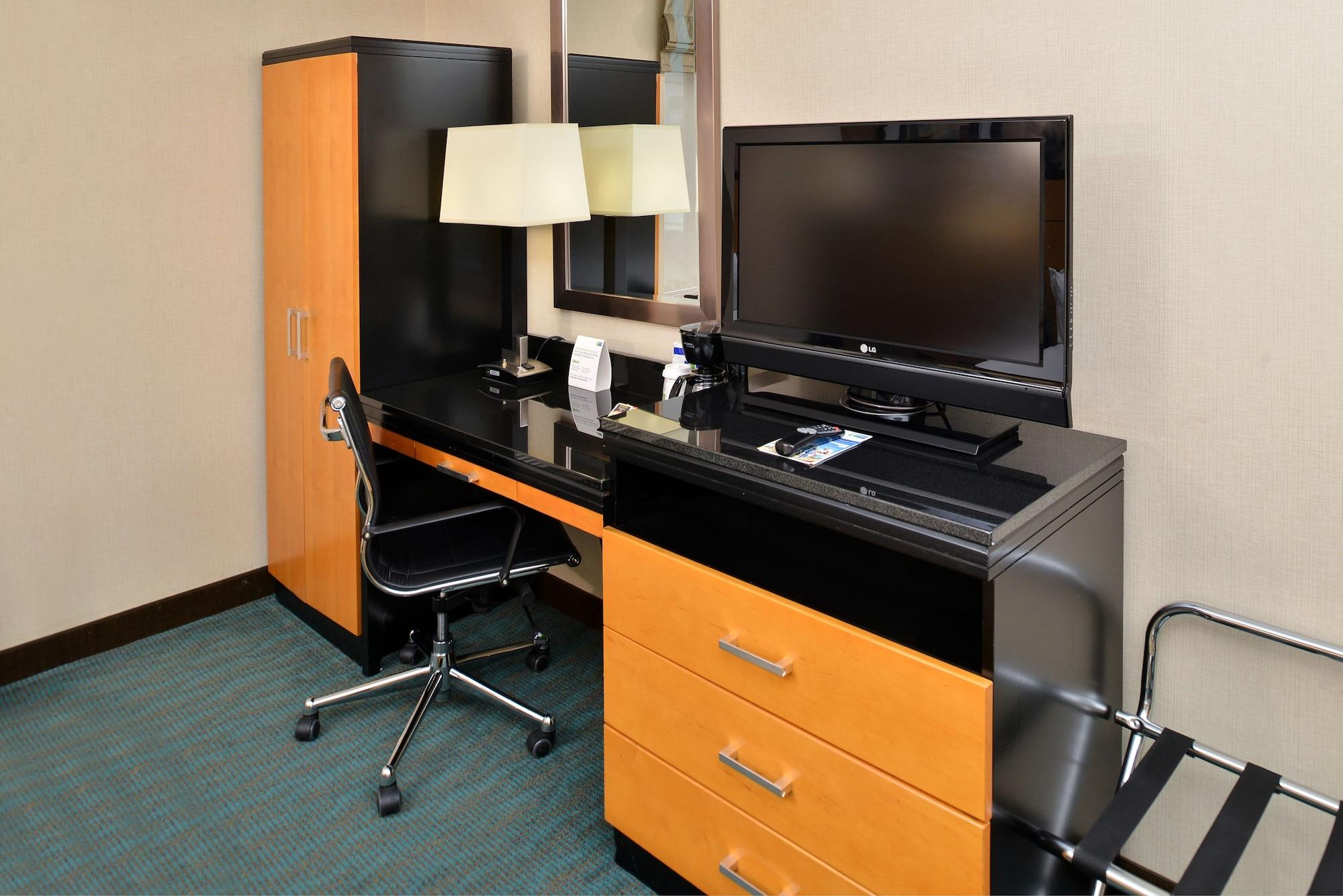 Holiday Inn Express Kennedy Airport, An Ihg Hotel New York Buitenkant foto