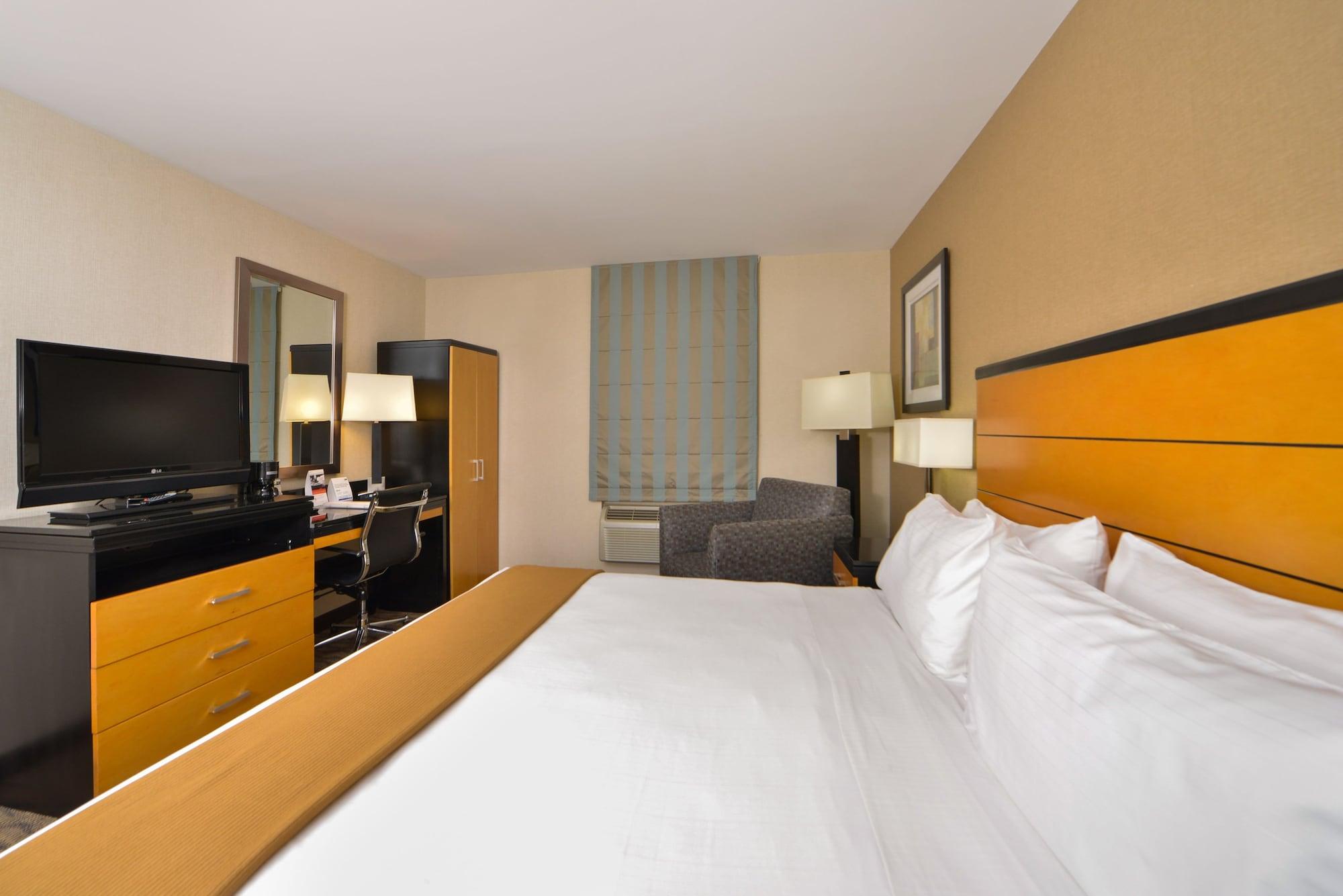 Holiday Inn Express Kennedy Airport, An Ihg Hotel New York Buitenkant foto