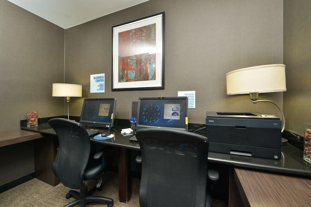 Holiday Inn Express Kennedy Airport, An Ihg Hotel New York Buitenkant foto