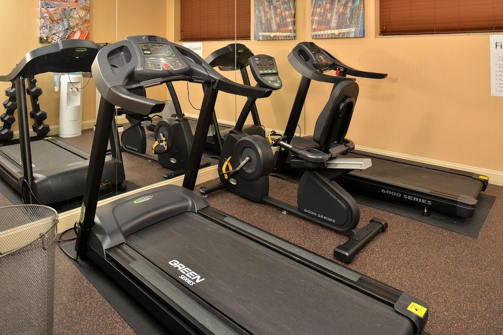 Holiday Inn Express Kennedy Airport, An Ihg Hotel New York Buitenkant foto