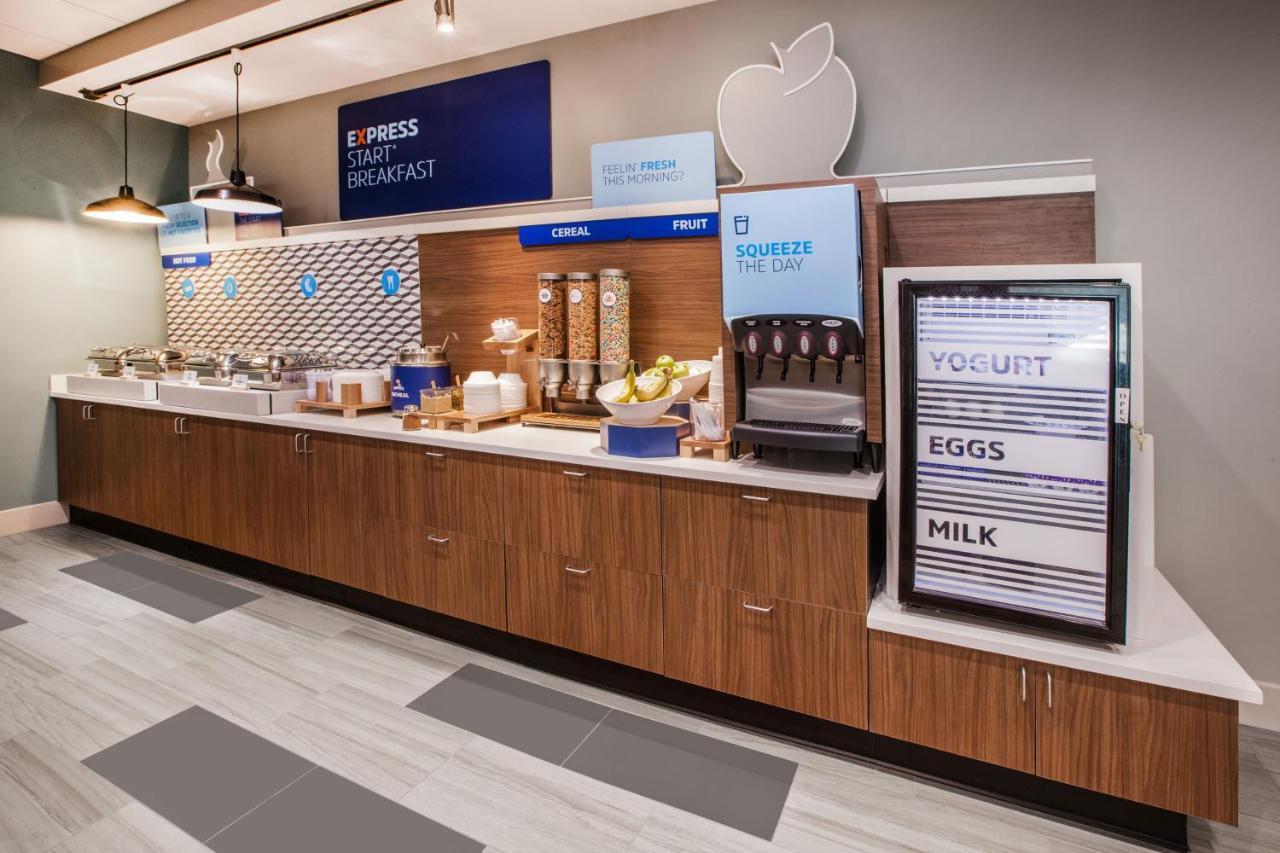 Holiday Inn Express Kennedy Airport, An Ihg Hotel New York Buitenkant foto